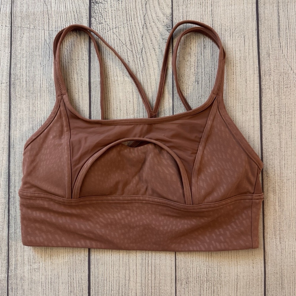 Lululemon Nulu and Mesh Yoga Bra Size 6 Spiced Chai Activewear Workout